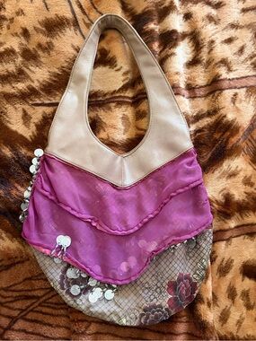 Vintage Loop NYC Y2K Bohemian Ruffle Coin Hobo Bag
